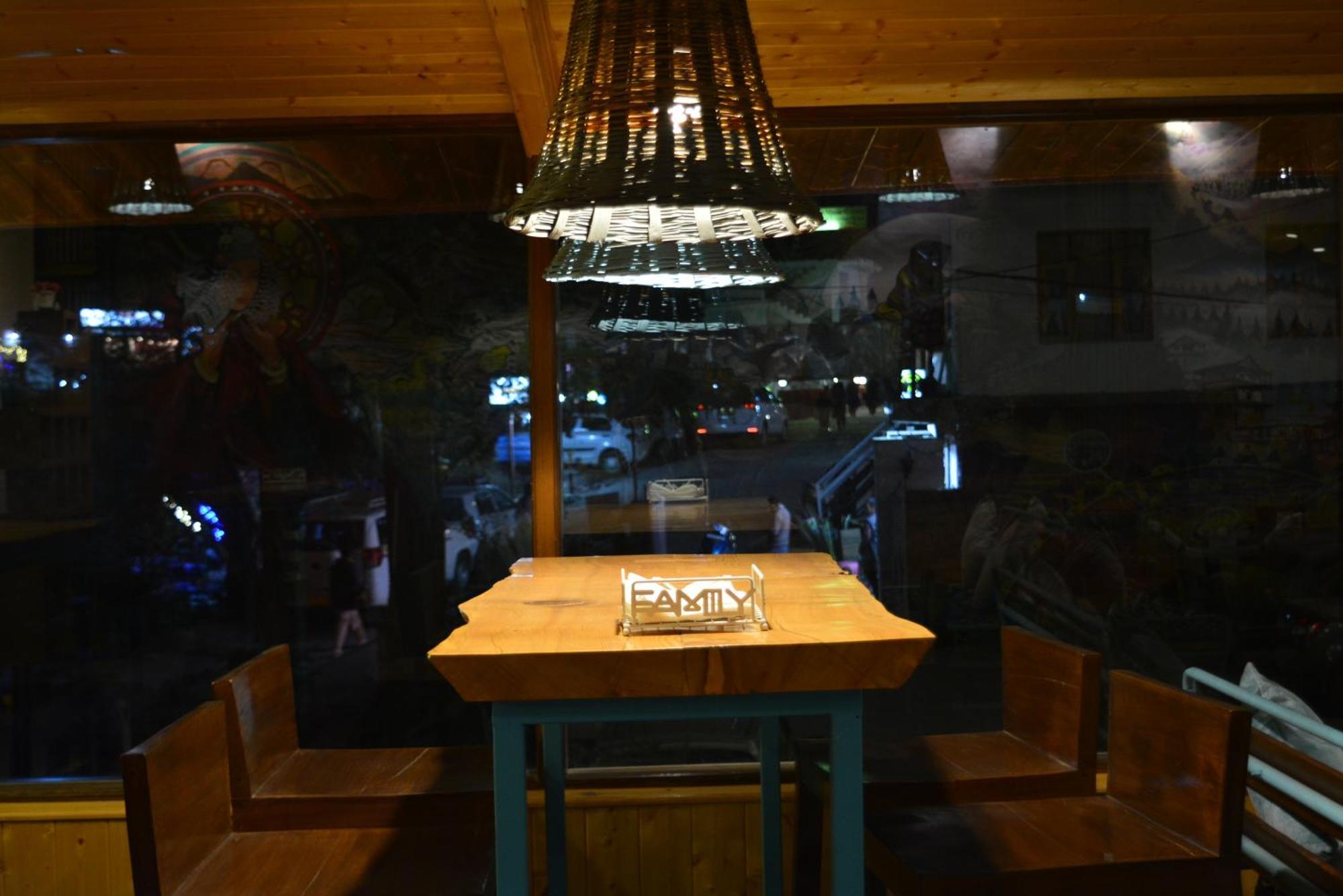The Neelgiris Hotel Manali  Bagian luar foto